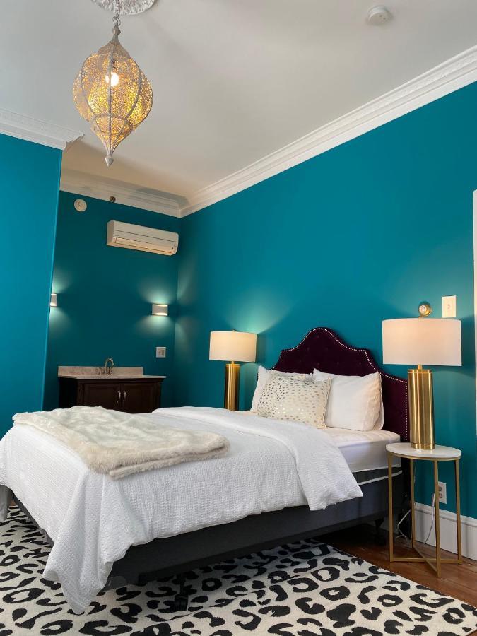 The Hugh Boutique B&B Кейп-Мэй Экстерьер фото